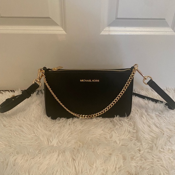 Michael Kors Handbags - Jet Set Medium Saffiano Leather Crossbody Bag - New Without Tags